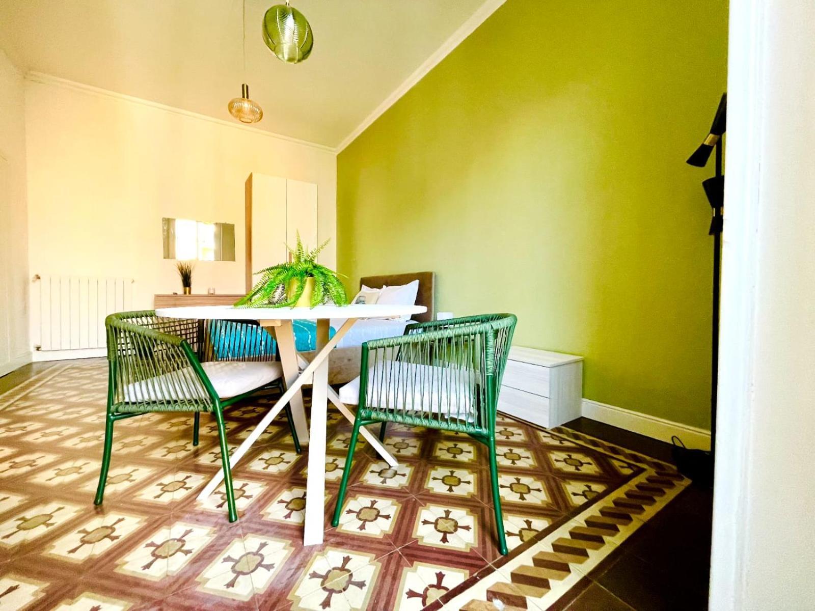 Charming Rooms Loreto 8 Milan Exterior photo